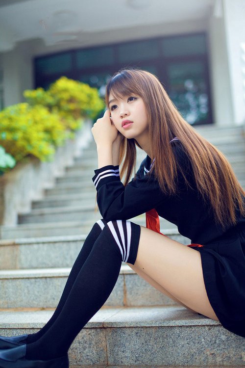 孤星的无声呐喊，当塞恩斯在红牛风暴中扛起整支法拉利