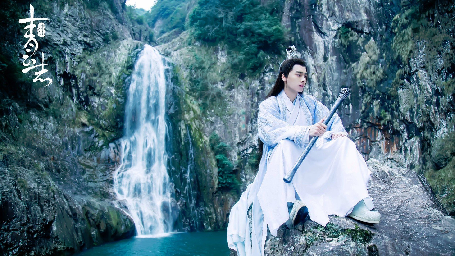 竞技场的双面,当英超窒息缠斗遇见CBA的淋漓释放