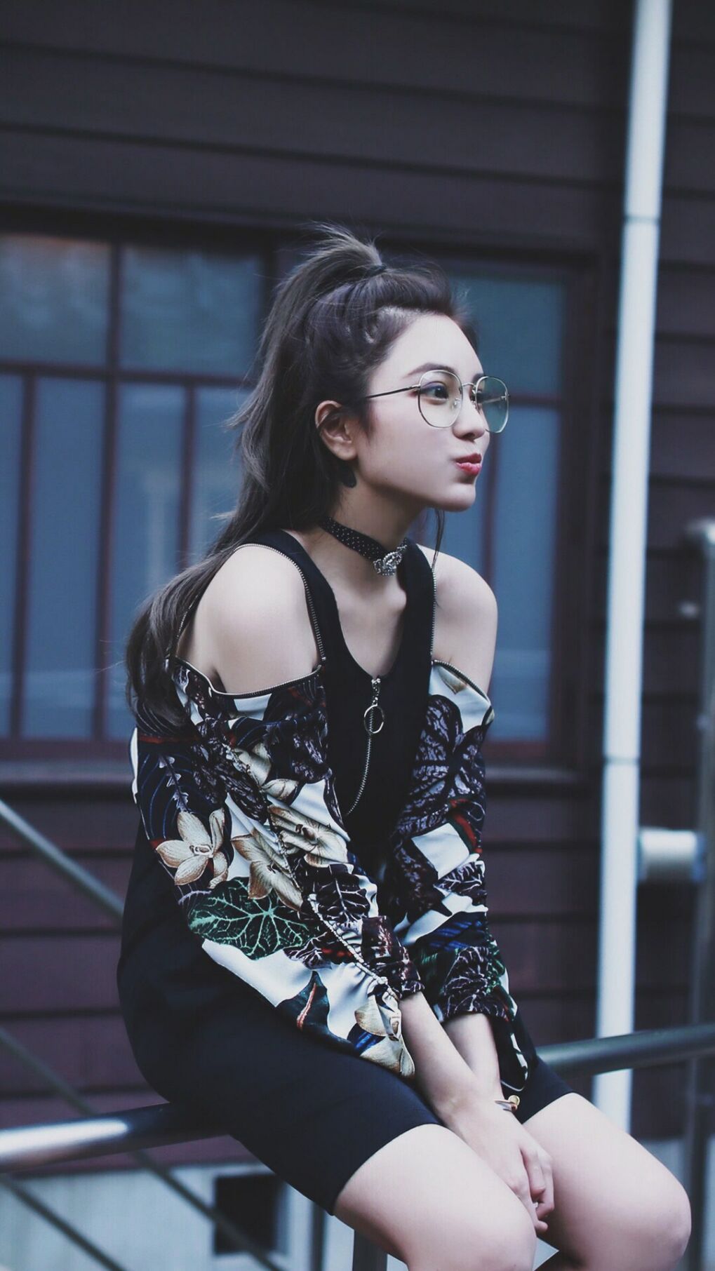 速度的双重变奏,F1街道赛与鹈鹕绝杀之夜