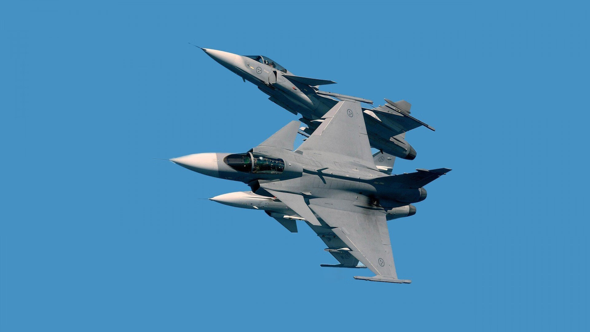 当太阳带走雷霆，哈利伯顿在风暴眼中成为关键先生