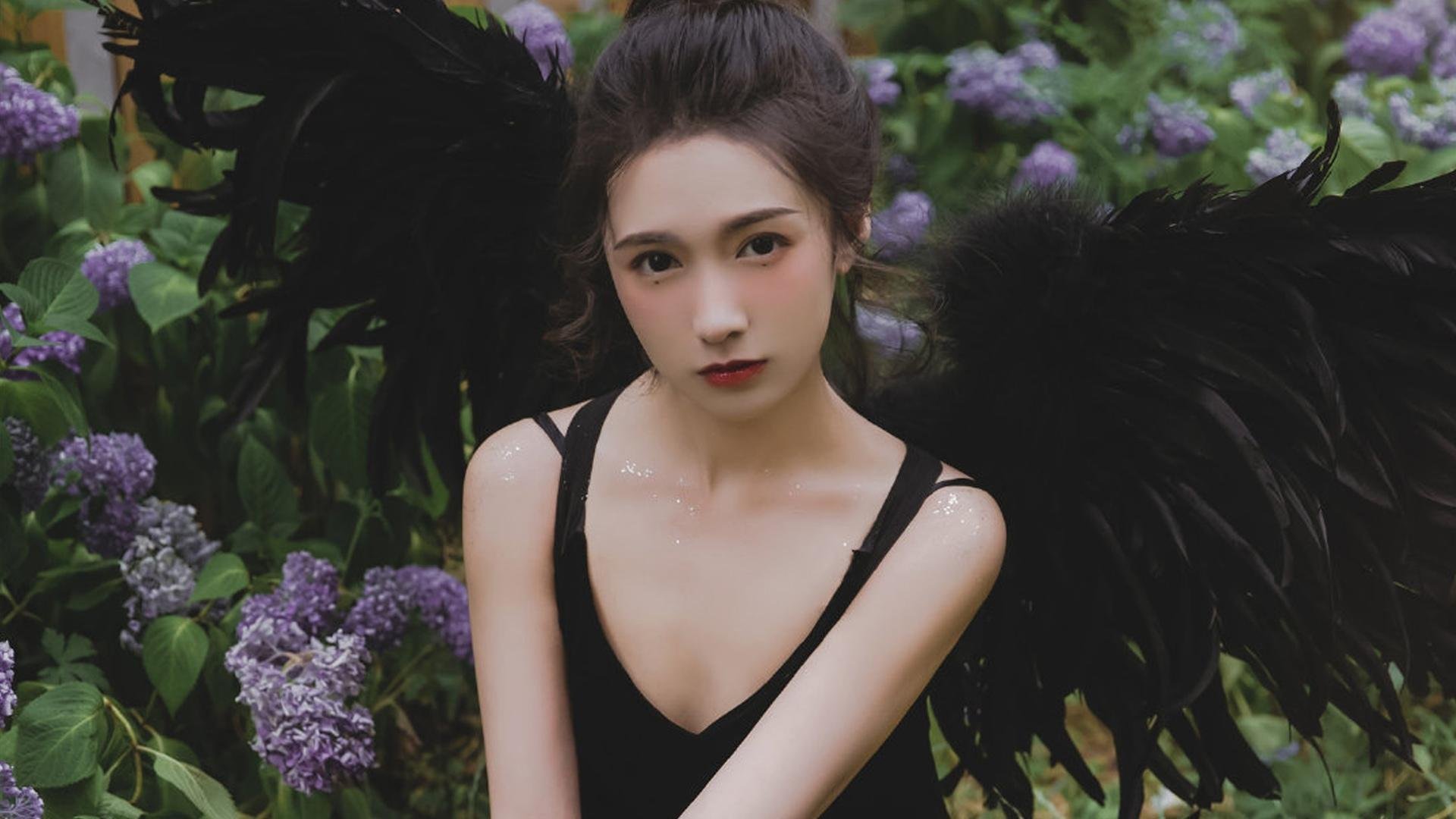 唯一的一次触碰,当莱万多夫斯基在2026年D组大漠孤烟中,为罗马尼亚与葡萄牙写下命运的独行诗